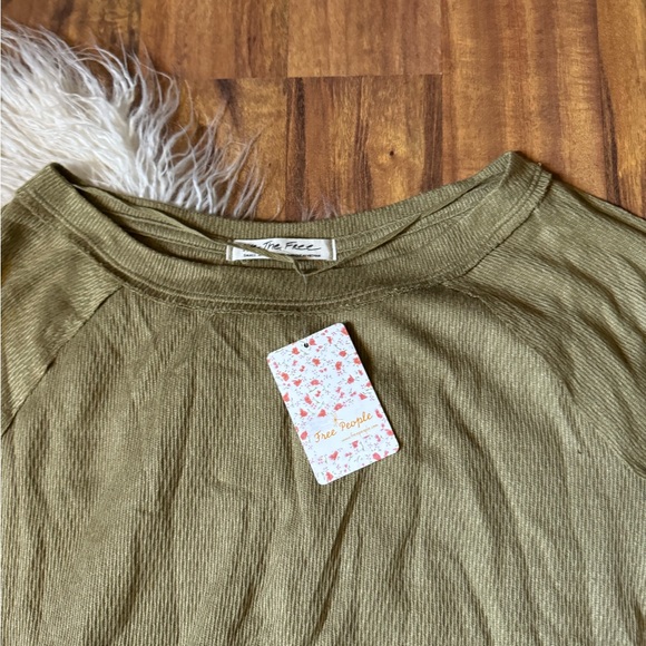 Free People Snowy Thermal Oversized Sweater Green NWT - Picture 5 of 5